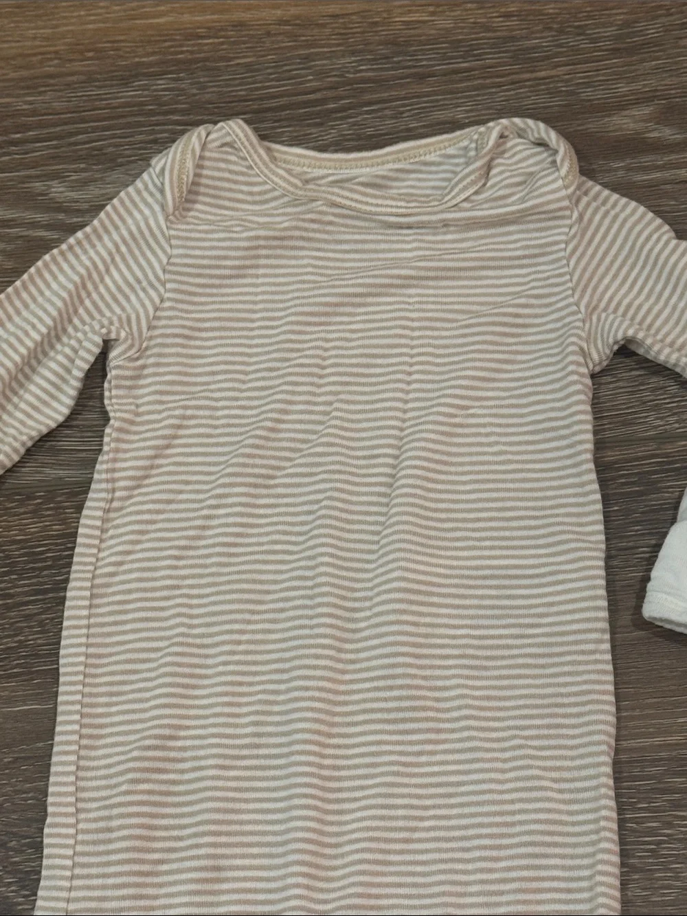 Carters Open Ended Sleep Outfits 0-3 months